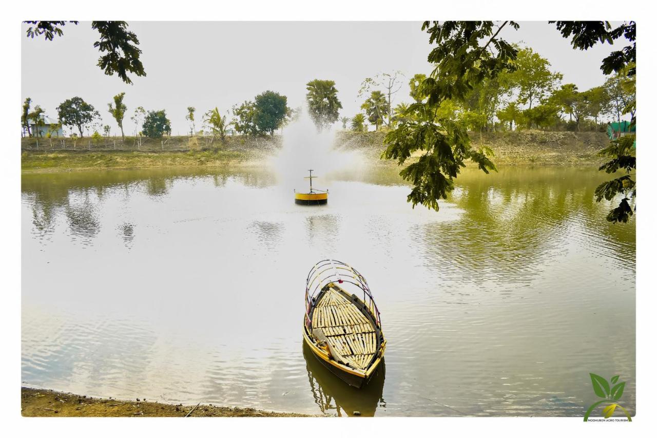 Hotel Modhubon Agro Tourism Bolpur Esterno foto