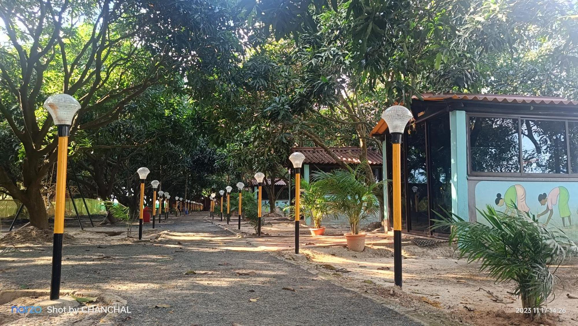 Hotel Modhubon Agro Tourism Bolpur Esterno foto