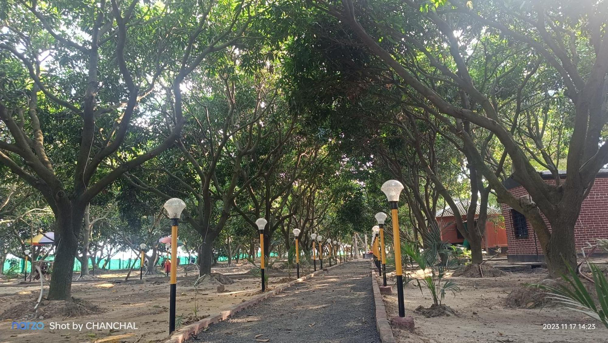 Hotel Modhubon Agro Tourism Bolpur Esterno foto
