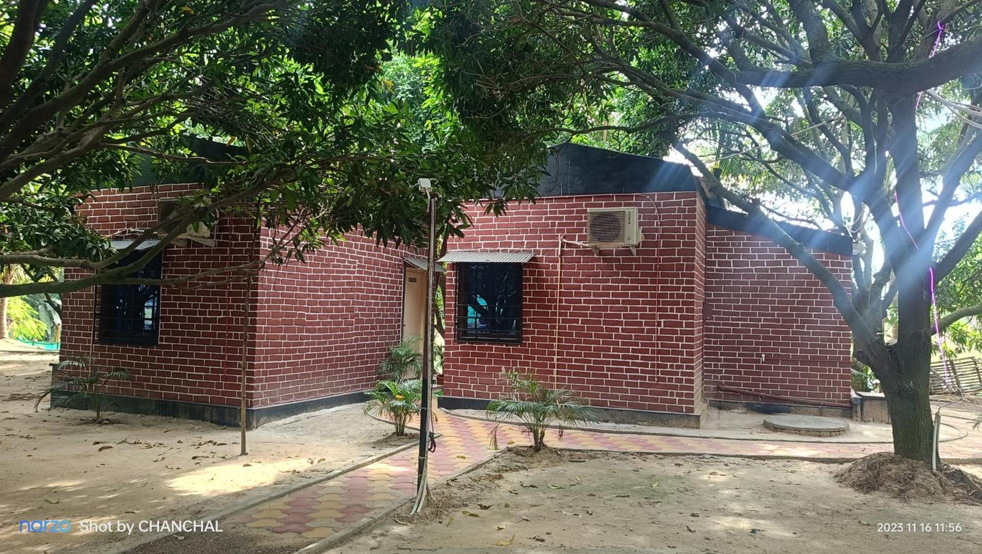 Hotel Modhubon Agro Tourism Bolpur Esterno foto