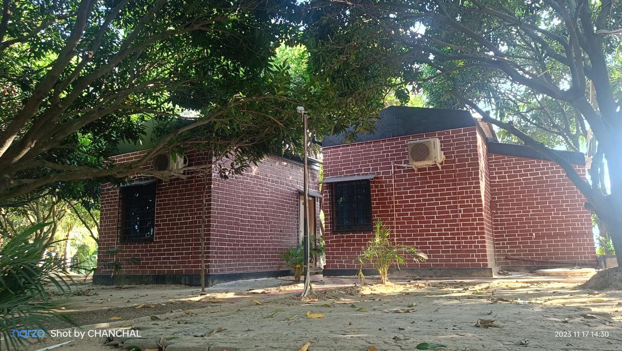 Hotel Modhubon Agro Tourism Bolpur Esterno foto