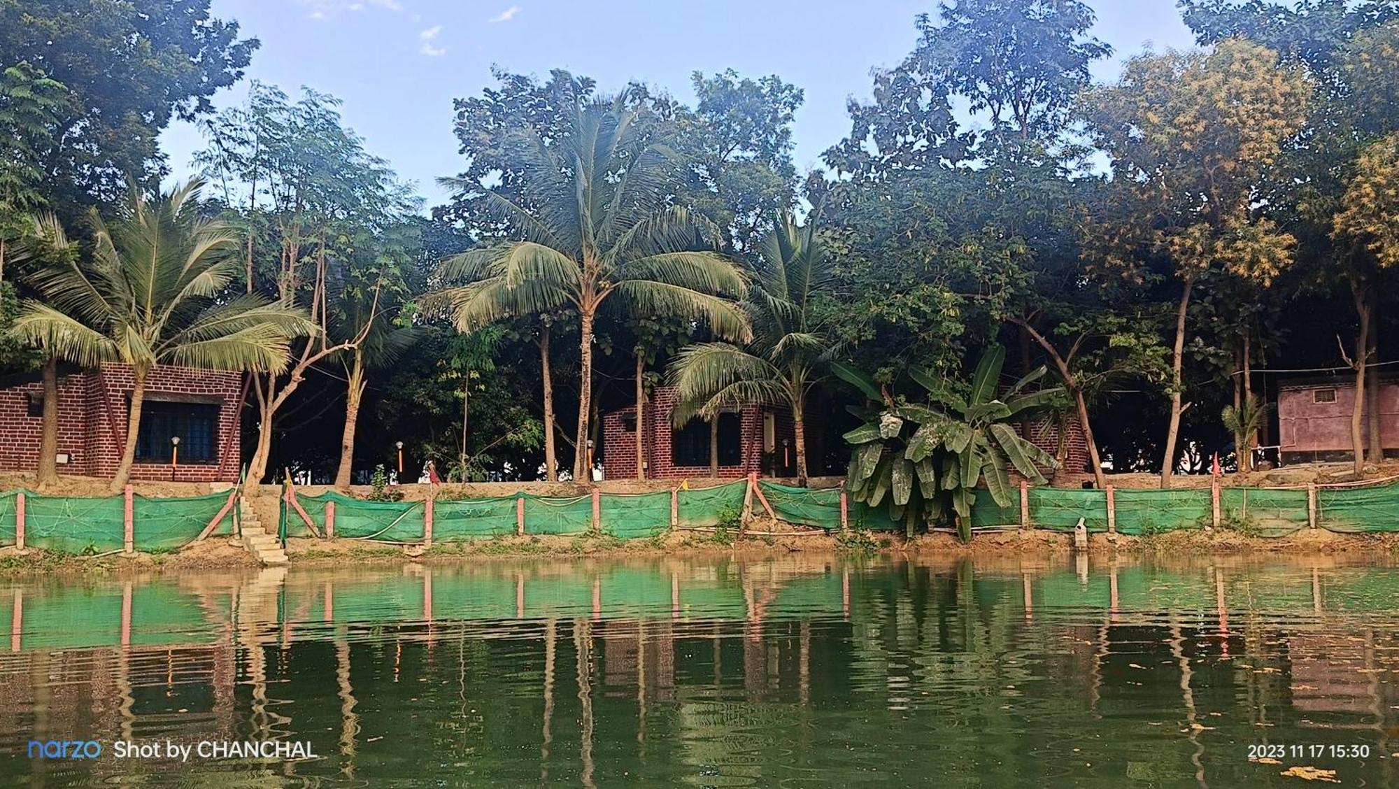 Hotel Modhubon Agro Tourism Bolpur Esterno foto